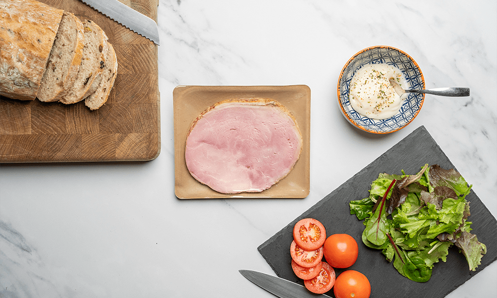 Graphic Packaging bringt mit Pilgrim’s Food Masters eine neue PaperLite™-Schale auf den Markt, die vom OPRL als recycelbar zertifiziert ist